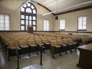 UCB Hearst 6123