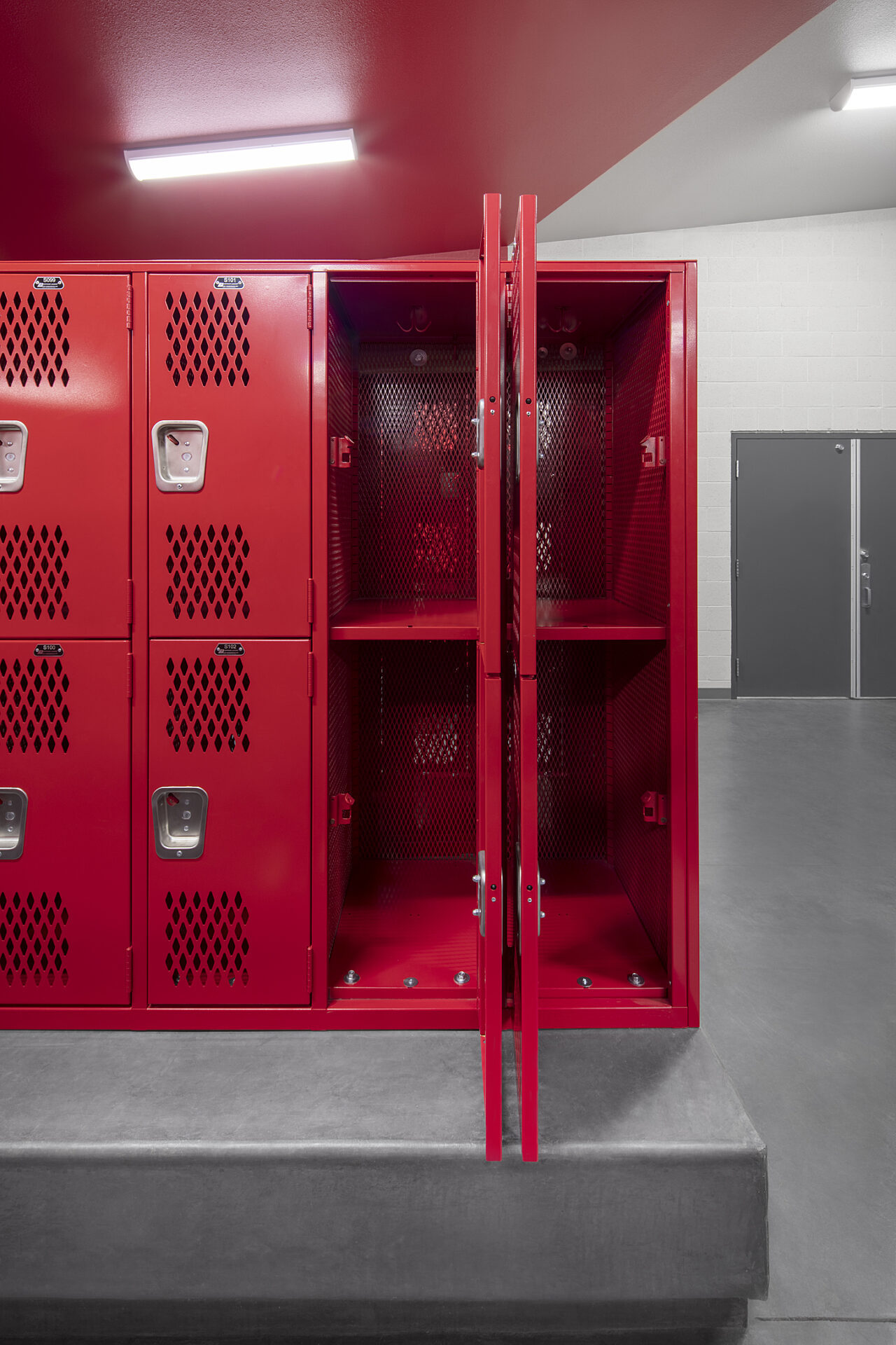 NHS Lockers3 25