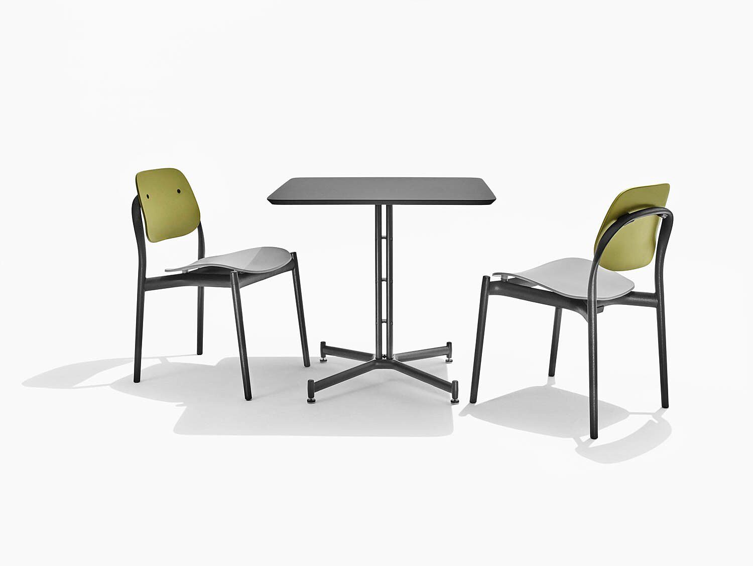 Knoll Iquo Table Square 01 seamless